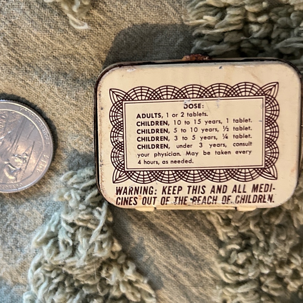 Certified International Vintage Aspirin Tin in Red and White - Picture 2 of 3